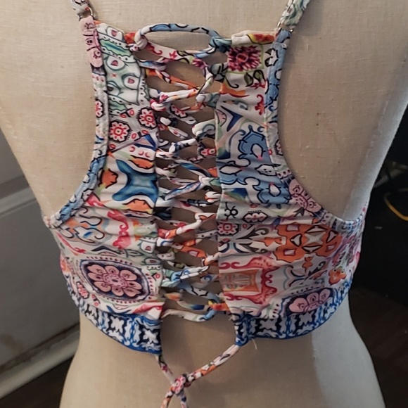 Cupshe - Picture 3 of 3